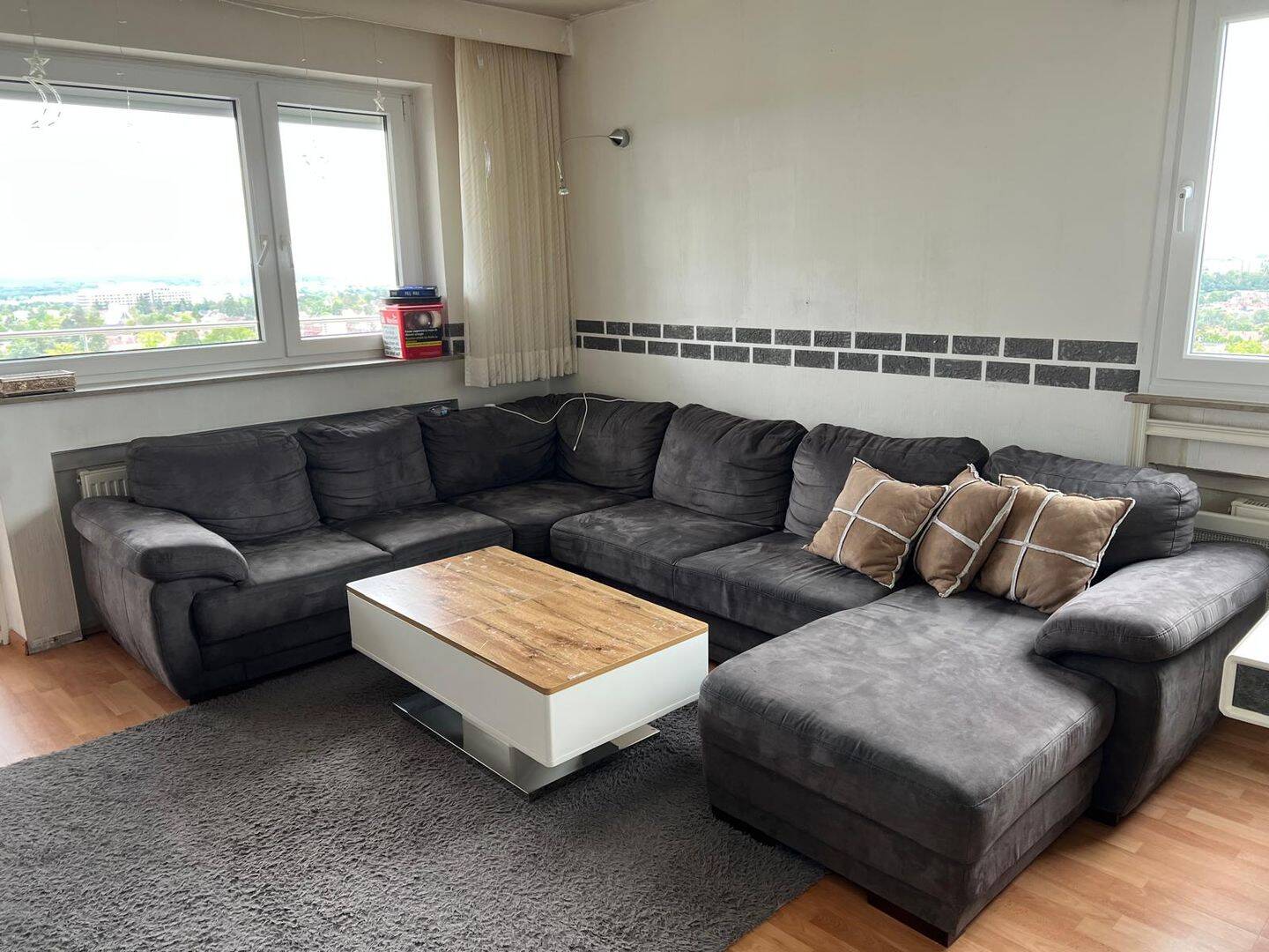 gemütliche 4-Zimmer Wohnung mit Ausblick ideal für die Familie., 97422 Schweinfurt