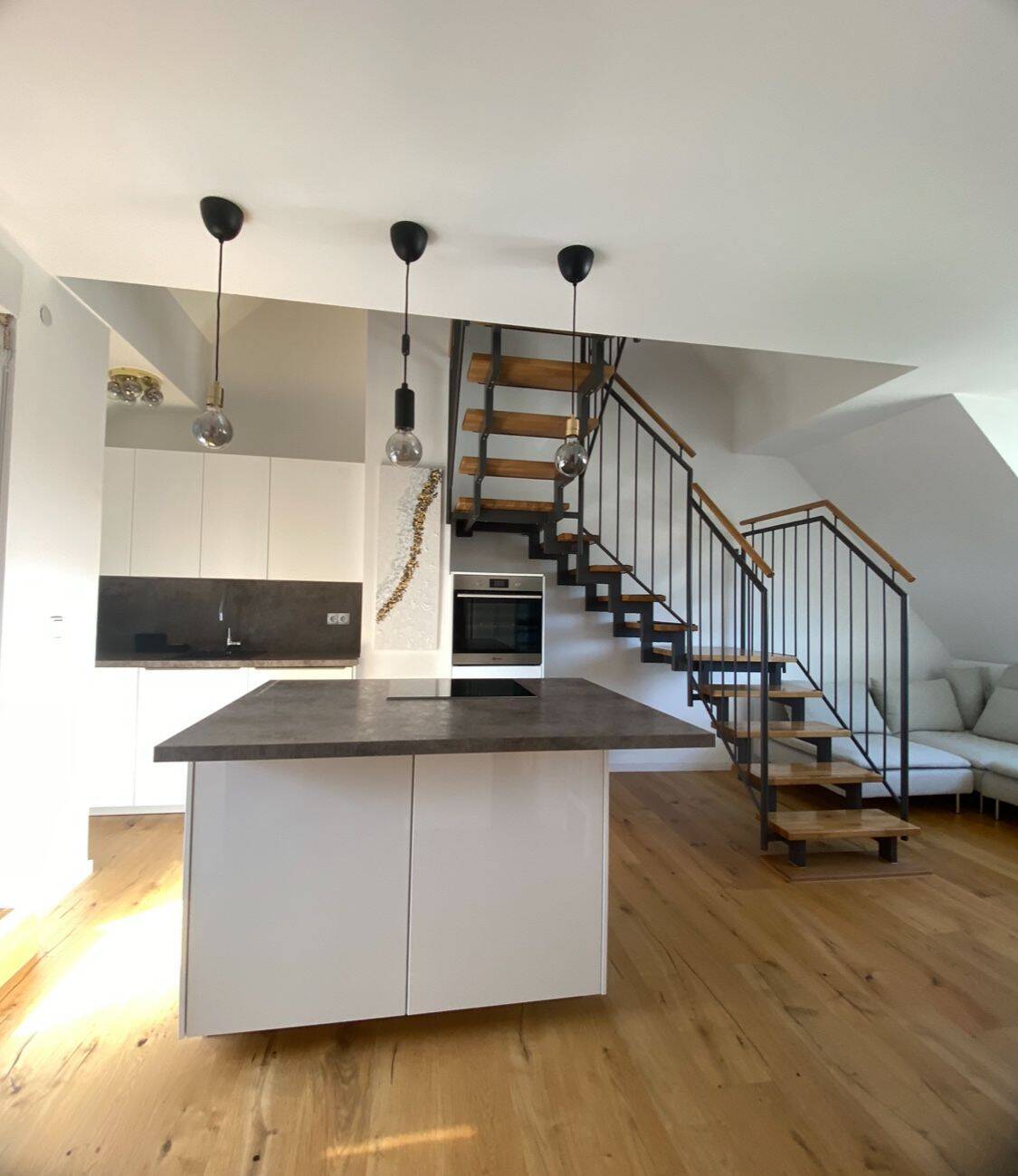 Exklusive 2,5-Zimmer-Maisonette mit Loggia in St. Johannis – hell, modern & teilmöbliert, 90419 Nürnberg (Kleinweidenmühle Sankt Johannis)