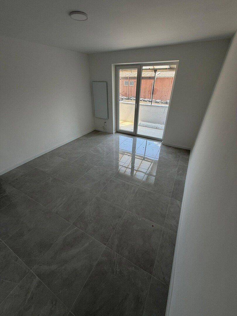 WG-Zimmer in modernisierter 3-Zimmer-Wohnung zu vermieten, 67065 Ludwigshafen am Rhein (Gartenstadt Maudach Mundenheim Rheingönheim West)