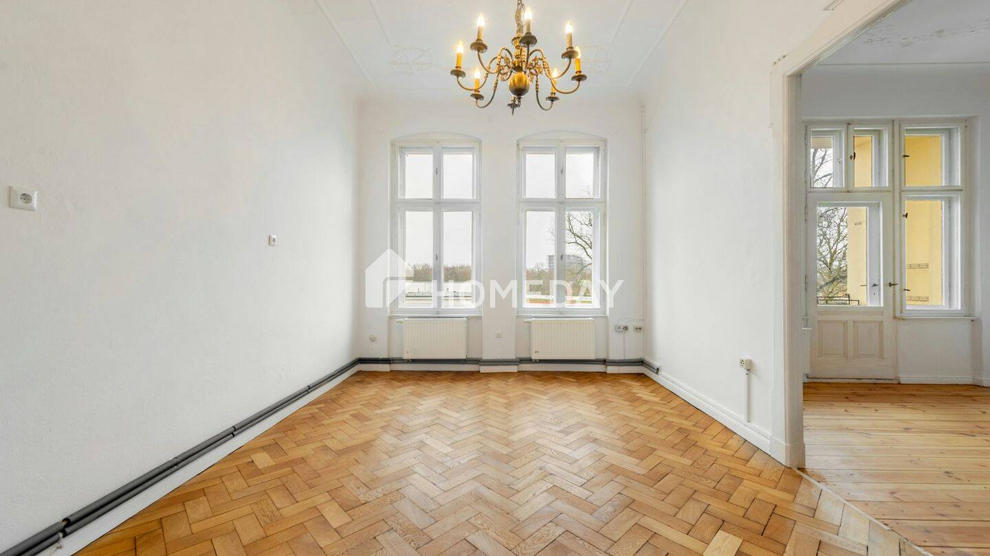 Großzügige 4-Zimmer-Wohnung mit Loggia in familienfreundlicher Lage, 12207 Berlin (Steglitz-Zehlendorf Lichterfelde)