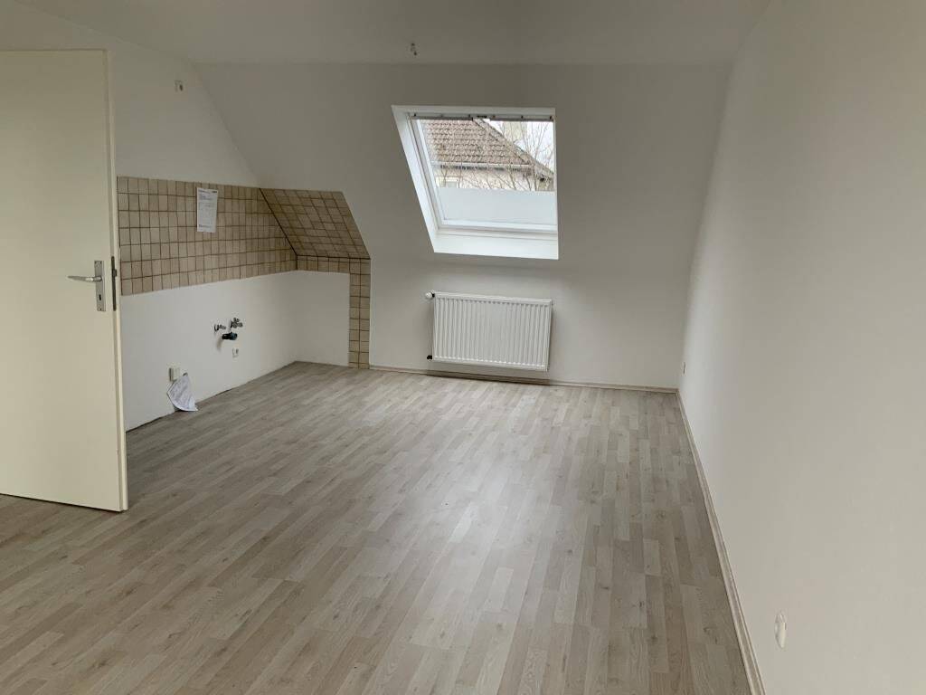 Gemütliche 2-Zimmer-Etagenwohnung mit Schallschutzfenstern in Gelsenkirchen, 45881 Gelsenkirchen (Schalke Schalke-Nord)