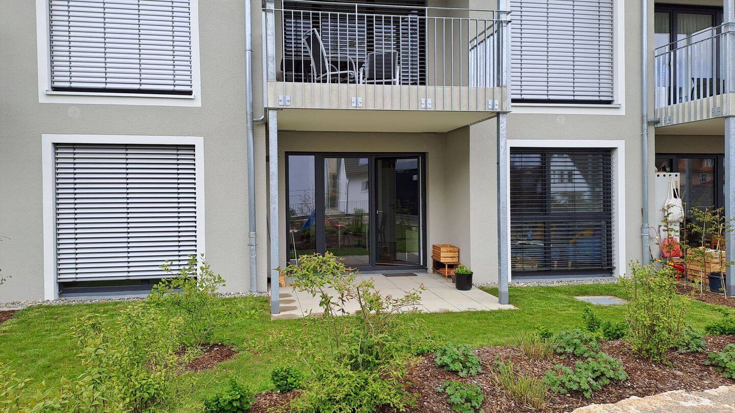 Neuwertige Erdgeschoß-Gartenwohnung in zentraler Lage, 89150 Laichingen