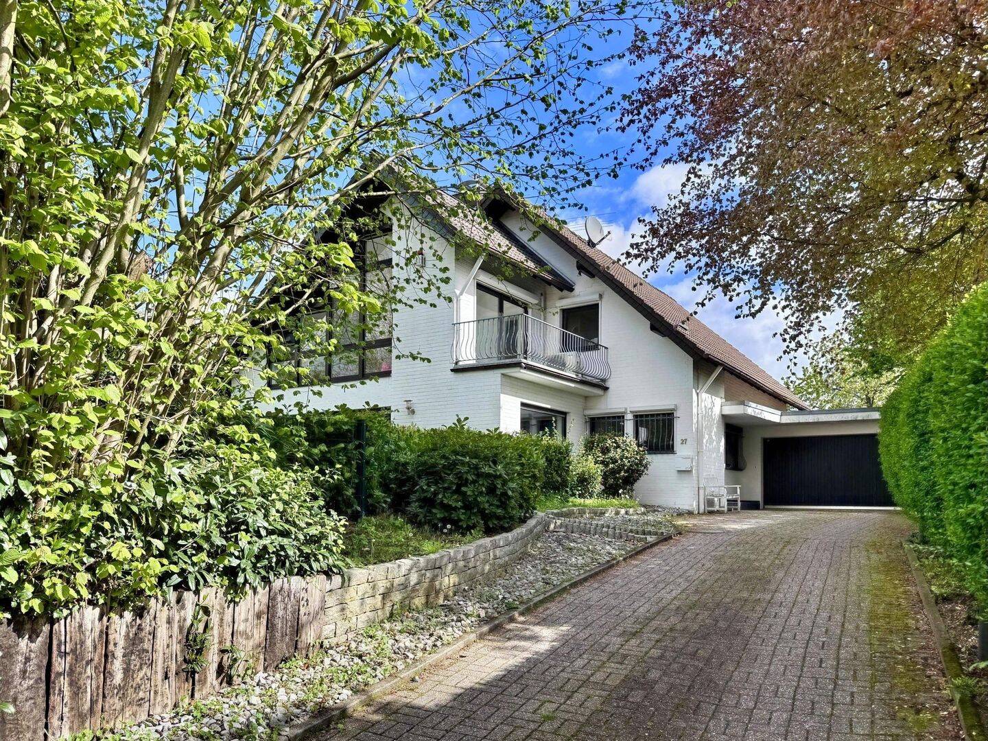 Repräsentatives EFH mit großem Gartenparadies, 40885 Ratingen