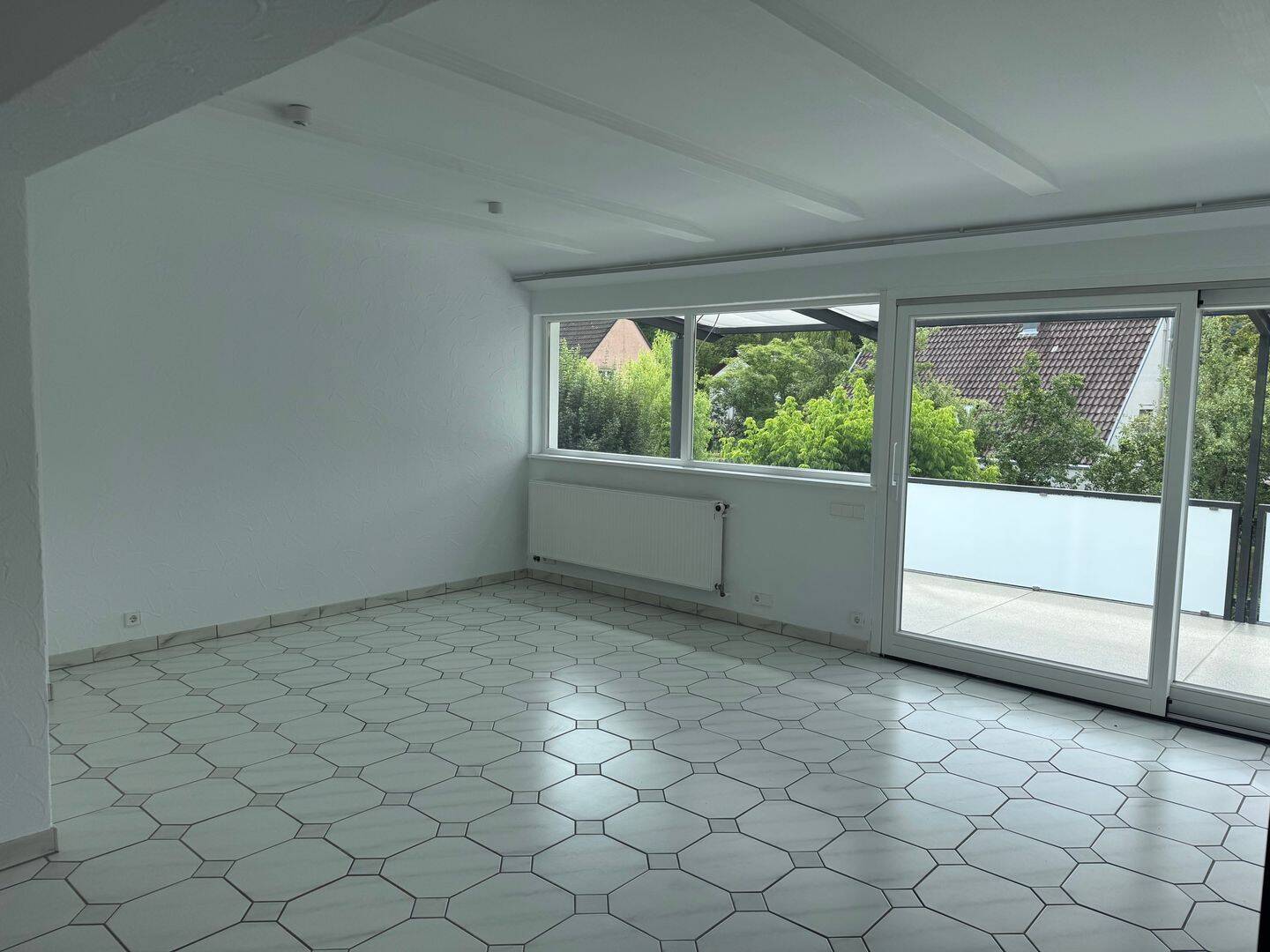 Lichtlichtdurchflutet 4,5-Zimmerwohnung, in Tübingen-Bühl, 72072 Tübingen