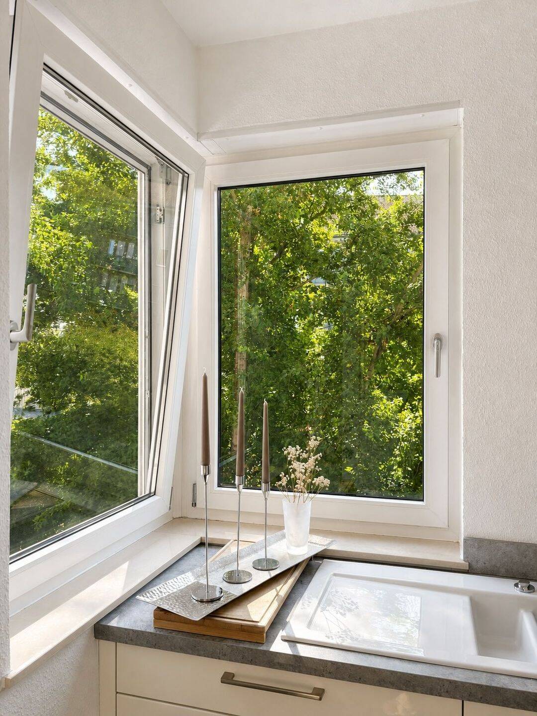 Lichtdurchflutete 4-Zimmer-Wohnung mit hochwertiger Ausstattung in begehrter Lage, 67061 Ludwigshafen am Rhein (Mitte Süd)