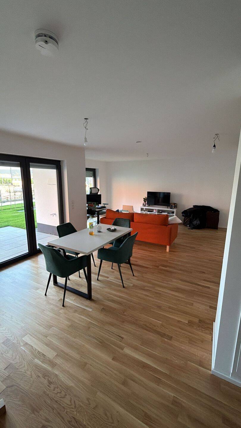 Zweizimmerwohnung mit Garten im Osten von Regensburg, 93055 Regensburg (Brandlberg-Keilberg Burgweinting-Harting Innenstadt Ostenviertel Schwabelweis)