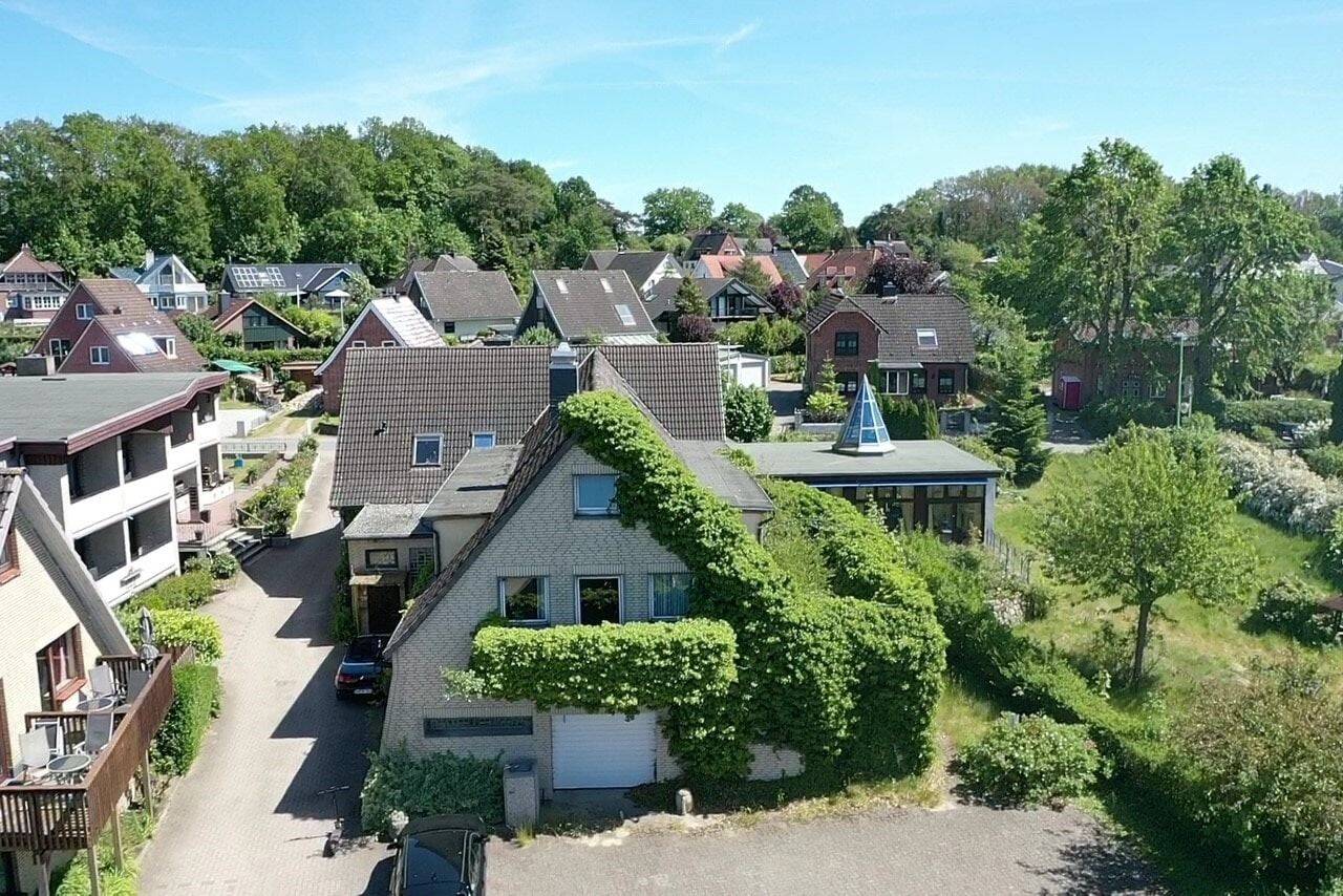 Traditionsobjekt mit Seeblick oder mögl. Neubauprojekt, 23715 Bosau