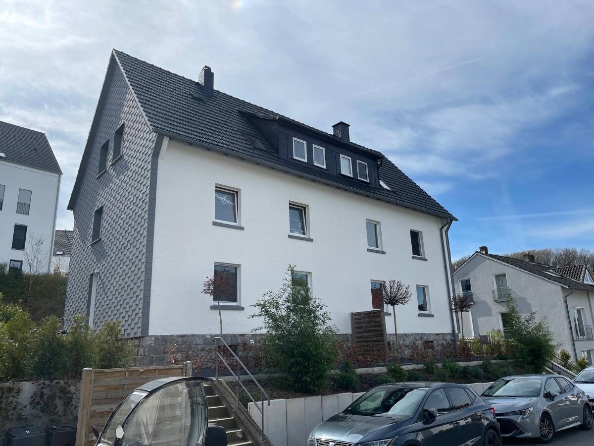 SWS: Attraktive Doppelhaushälfte in ruhiger Lage von Arnsberg-Neheim, 59759 Arnsberg