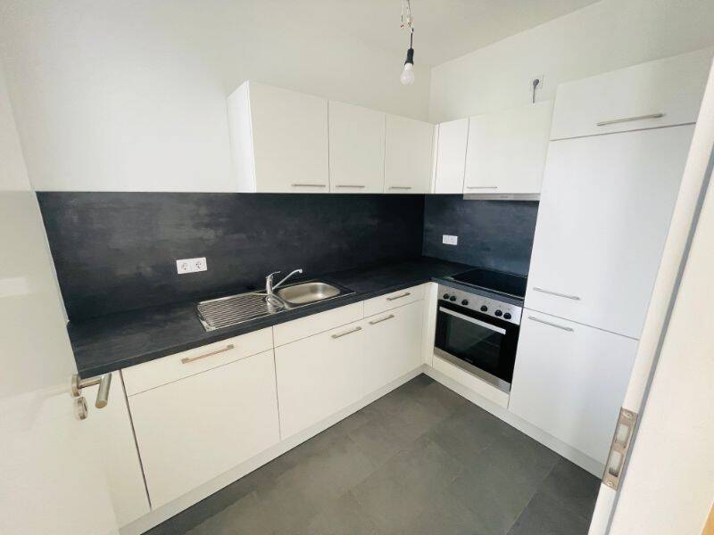 Schöne 1-Zimmer Wohnung mit Einbauküche und Loggia, 90491 Nürnberg