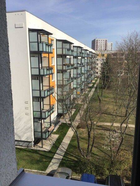 Schöne 3-Raumwohnung mit großem Balkon!, 1257 Dresden (Großzschachwitz Leuben Lockwitz Niedersedlitz)