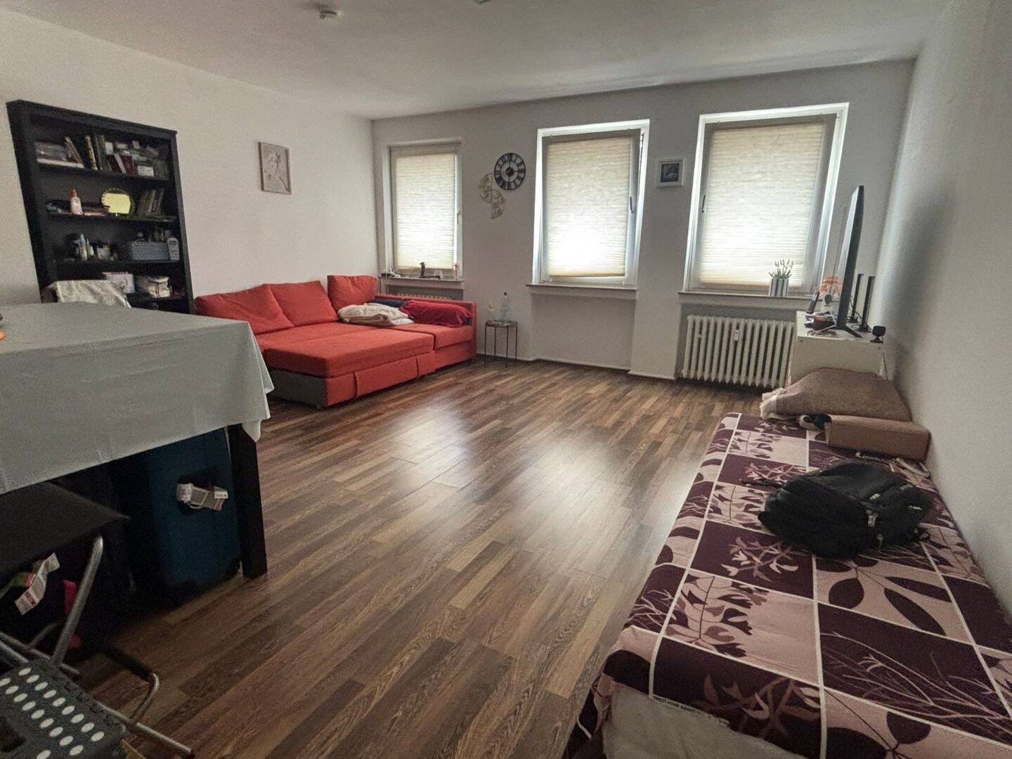 NACHMIETER GESUCHT! Gemütliche 2-Zimmer-Wohnung mit Balkon, 40211 Düsseldorf (Pempelfort Stadtmitte)