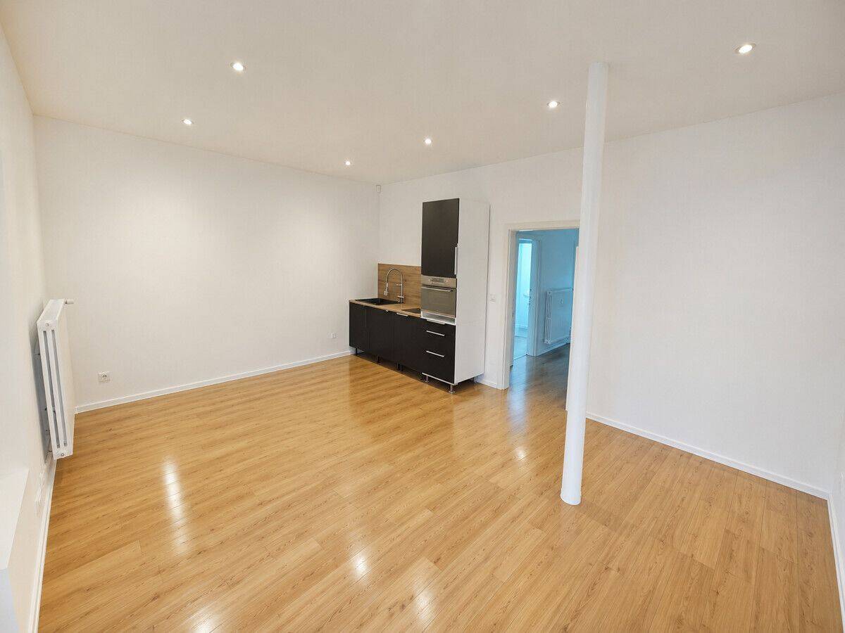 Charmante 1-Zimmer-Wohnung mit Wohnküche in zentraler Lage von Pirmasens, 66955 Pirmasens (Erlenbrunn Innenstadt Niedersimten Ruhbank Winzeln)