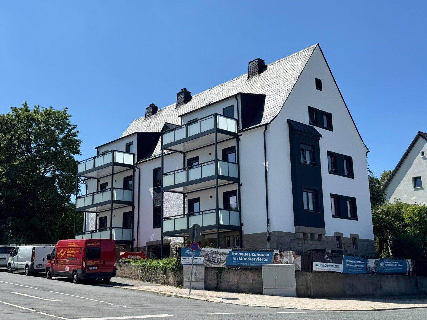 Erstbezug – sanierte 3-Raumwohnung mit großem Balkon, 95032 Hof (Eppenreuth Innenstadt Pirk)