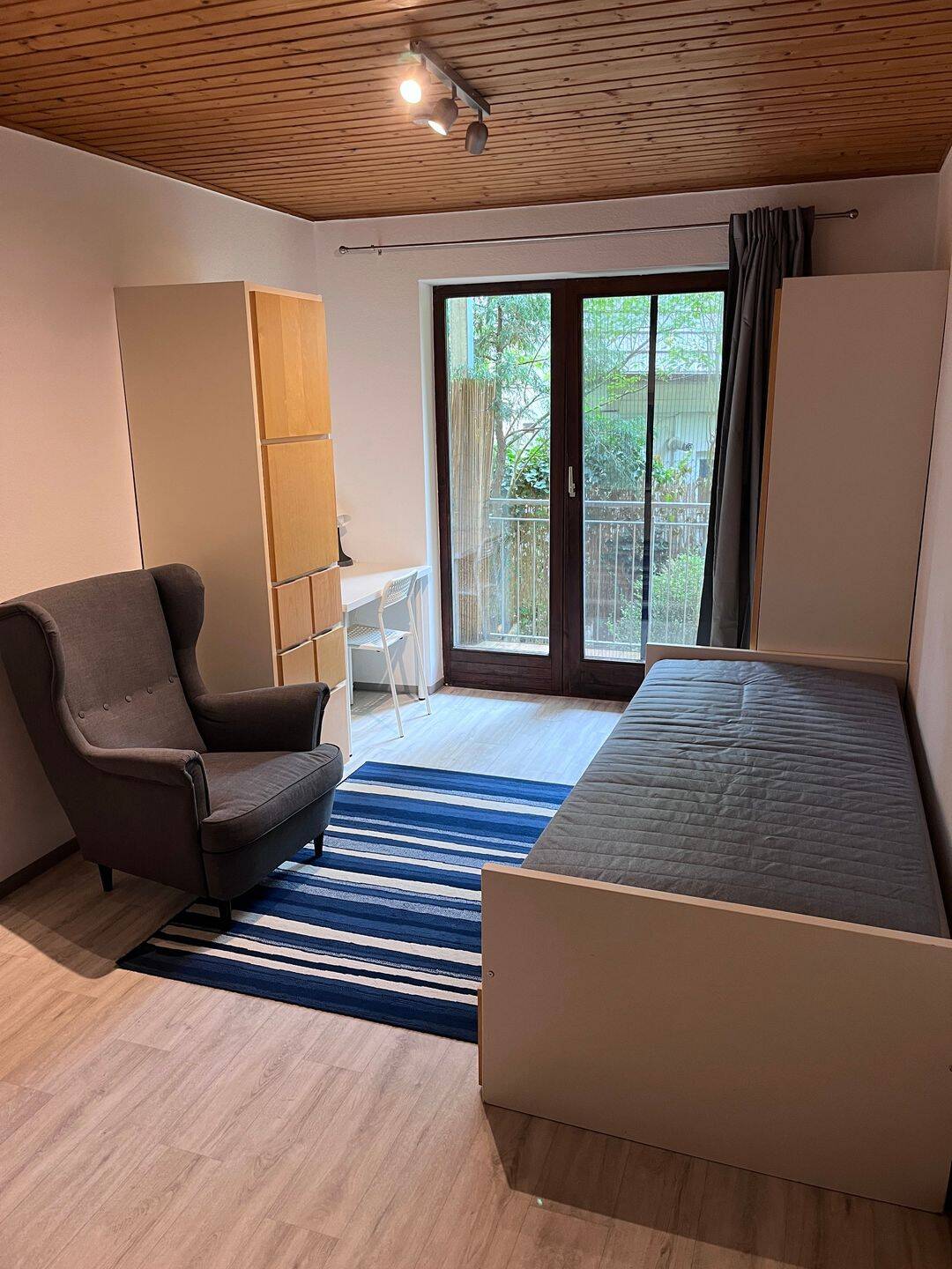 Studenten-Apartment in Erlangen-Zollhaus mit Balkon, ab 01.08. frei, 91052 Erlangen (Anger Erlangen-Ost Erlangen-Süd Innenstadt)
