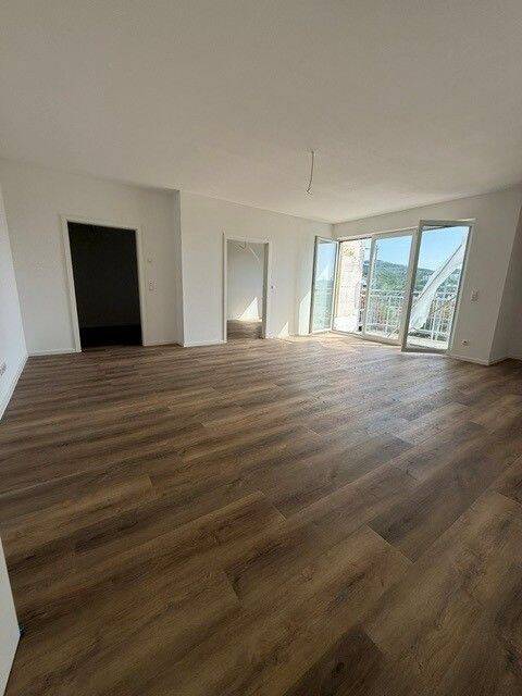 Altersgerechte Neubauwohnung – Erstbezug in tolle 4 Zimmer Wohnung, 57223 Kreuztal