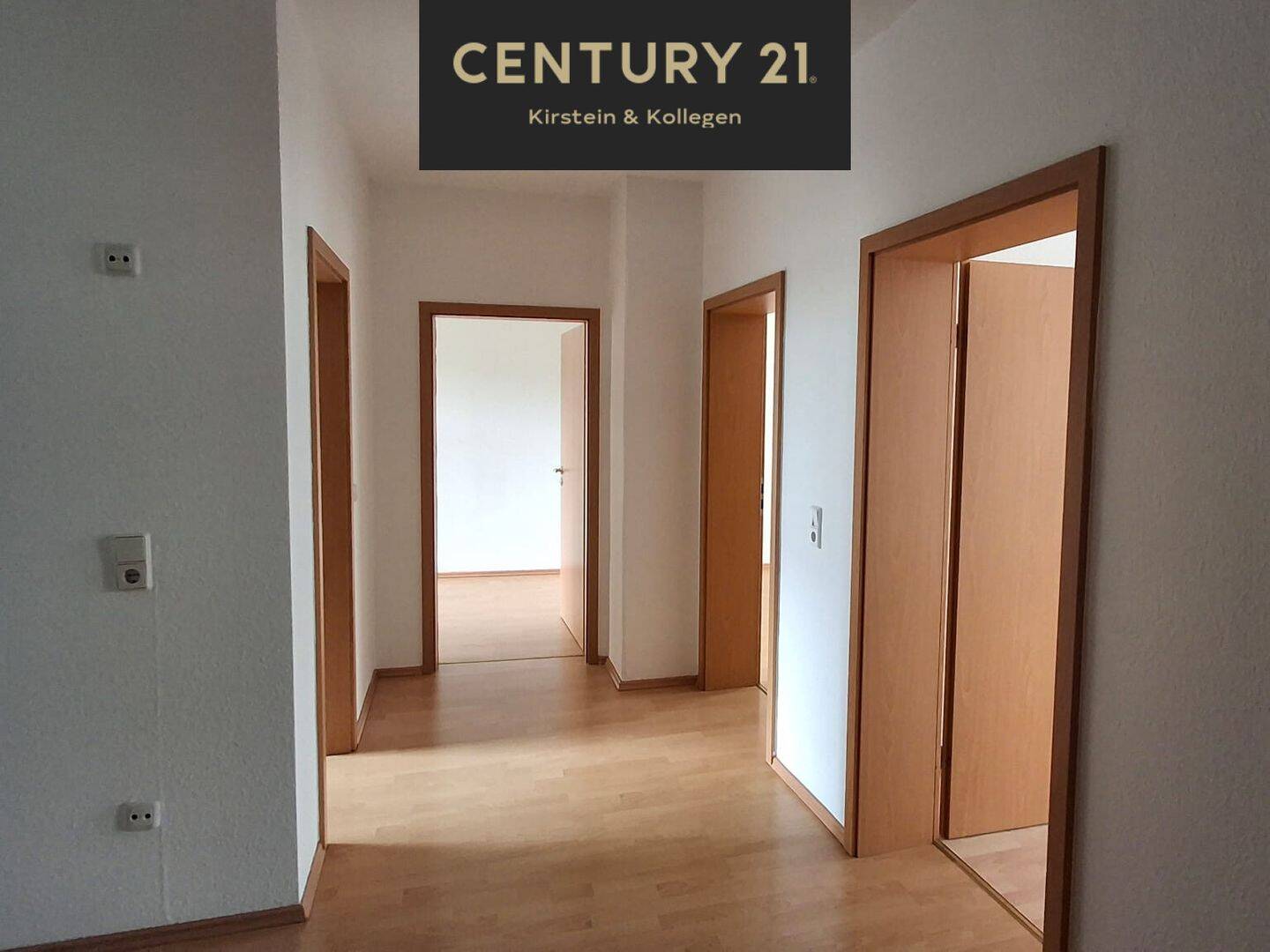 Wohnen im Zentrum – gepflegte 3-Raum-Wohnung mit Balkon und EBK in ruhiger Lage, 7545 Gera (Bieblach Innenstadt Ostviertel Pforten Untermhaus)