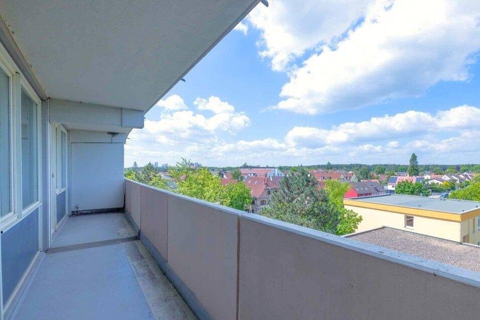 Helle 2,5-Zi. ETW mit Balkon in Erlangen / Wohnung kaufen, 91056 Erlangen