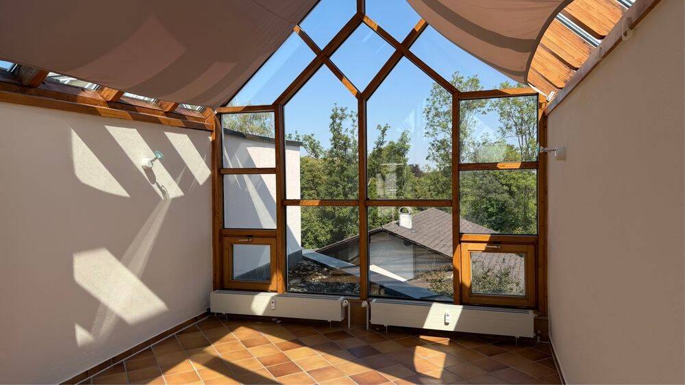 4-Zimmer-Dachgeschoss-Maisonette-Wohnung in Landshut – Hofberg, 84036 Landshut