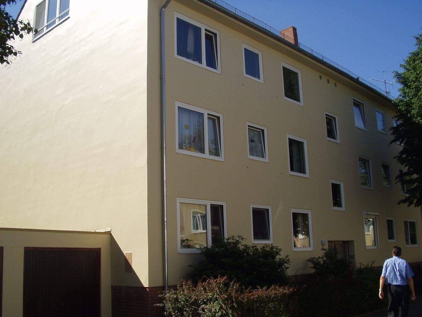 Bitte unsere Fragen beachten! HH-Wandsbek, 1,5 Zimmer Wohnung im Dachgeschoss, 22047 Hamburg (Wandsbek Bramfeld Tonndorf)