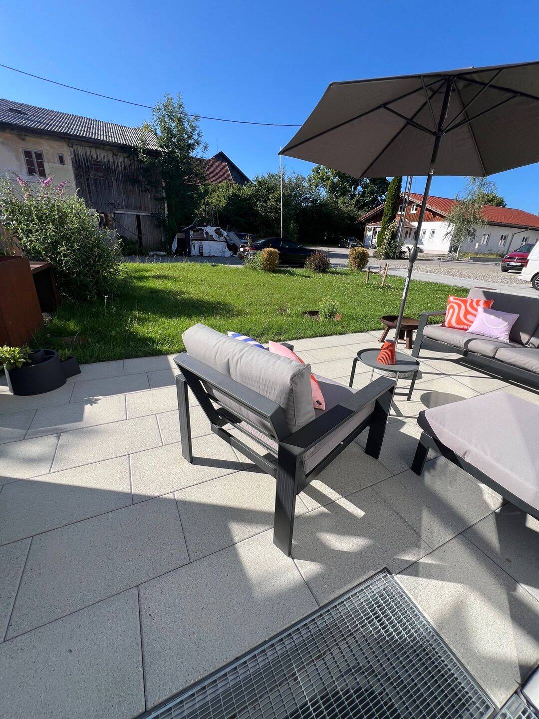 Großzügig geschnittenes RMH im Ortsteil Ob- mit Garten und Garage, 87651 Bidingen