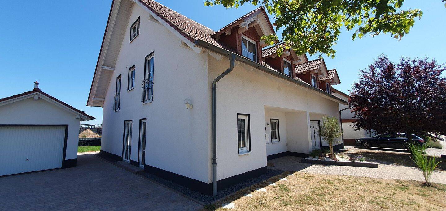 Helle, moderne Doppelhaushälfte in ruhiger Ecklage – sofort bezugsfertig!, 66892 Bruchmühlbach-Miesau