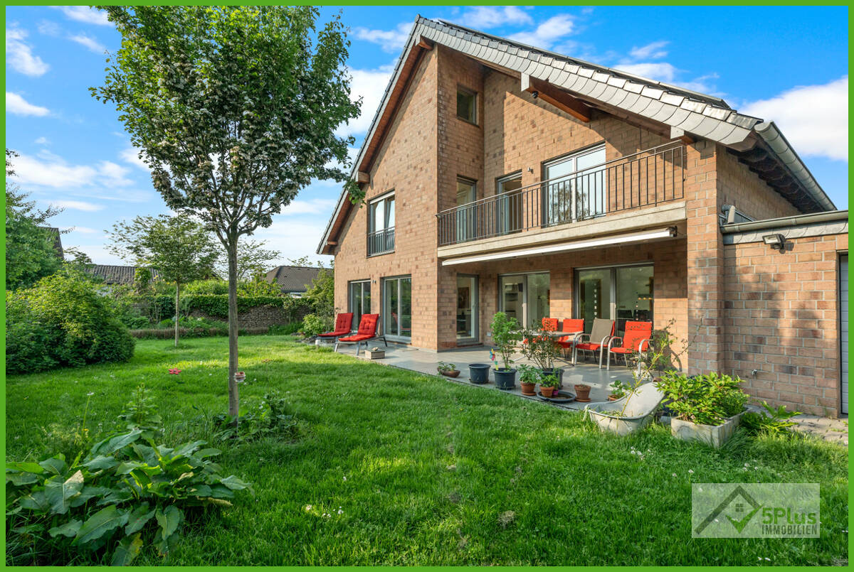 + 5PLUS + RAUM, RUHE, LEBENSQUALITÄT: EXKLUSIVES EINFAMILIENHAUS AUF CA. 201M² IN INDEN / ALTDORF +, 52459 Inden