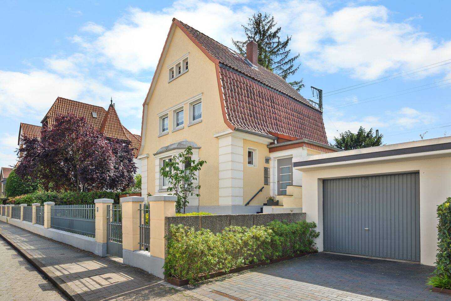 Historischer Charme trifft auf modernes Wohnen – Einfamilienhaus mit hochwertigem Anbau, 30519 Hannover