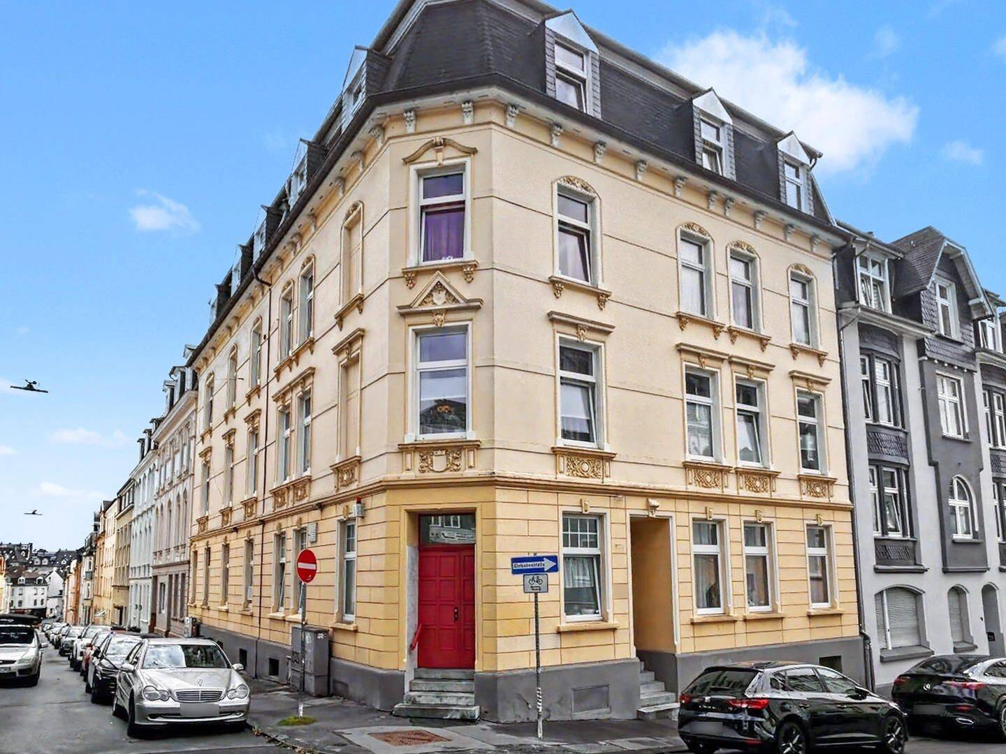 Außergewöhnliches Wohnen – exklusiv umgebaute 2-Zimmer-Wohnung in ehemaligem Restaurant in Wuppertal, 42281 Wuppertal (Barmen)