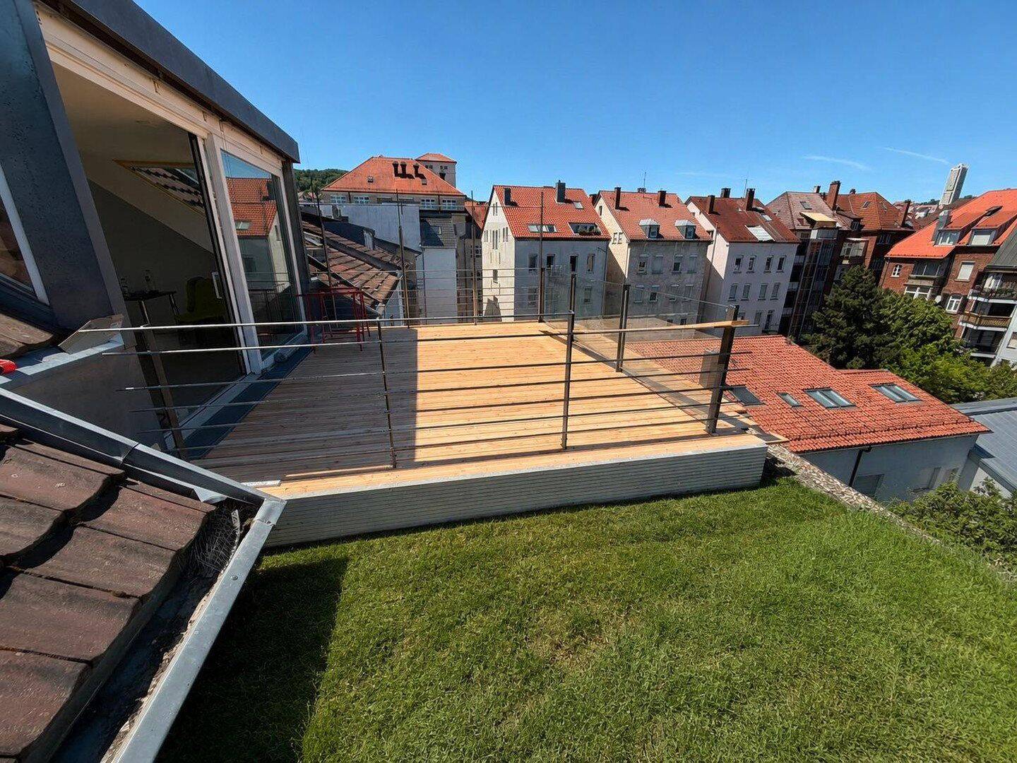 Exklusive Penthouse-Maisonette mit Dachterrasse und Aufzug in Stuttgart-West, 70197 Stuttgart (West)