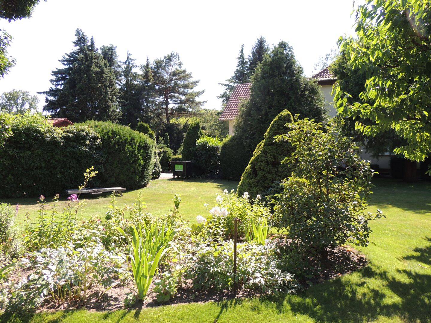 Gepflegtes Familienhaus und viel Platz in Biesdorf-Süd, 12683 Berlin (Marzahn-Hellersdorf Biesdorf Kleingartenanlage Biesenhorst 1)