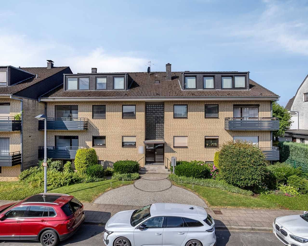 Gemütliche 3-Zimmer-Wohnung mit zwei Balkonen in Ratingen-Hösel, 40883 Ratingen