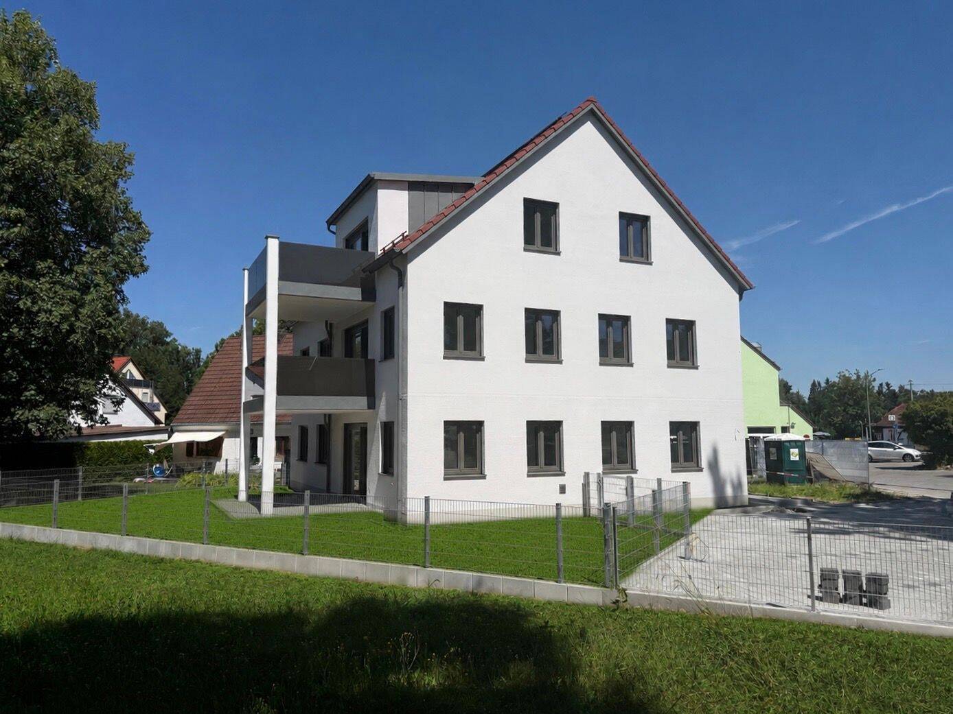 Erstbezug OG Wohnung – Exklusives Wohnen am Erdweg, 85253 Erdweg