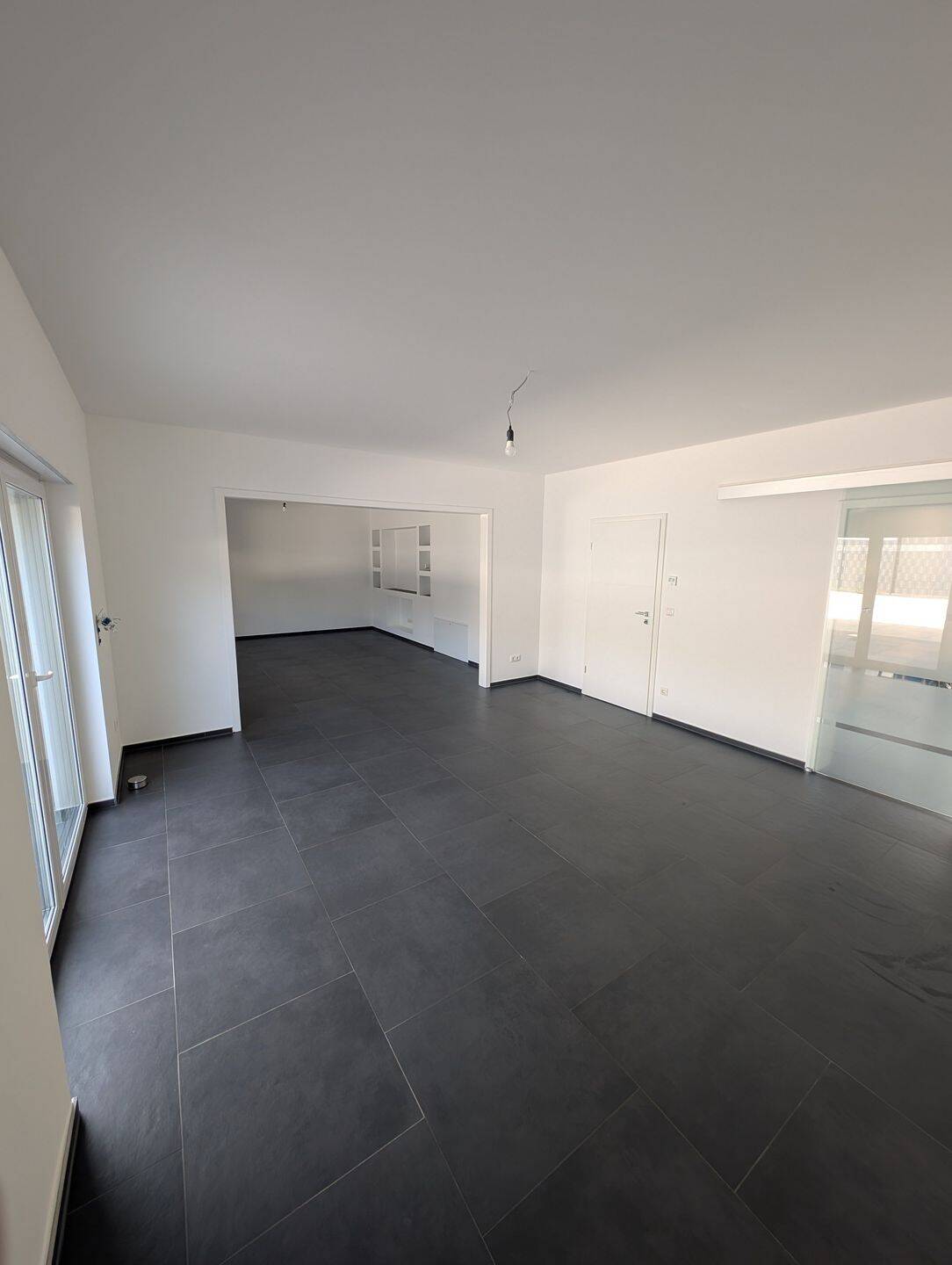 Exklusive Doppelhaushälfte mit 143 m² Wohnfläche, ca. 150 m² Garten, Carport und Keller in Geesthacht, 21502 Geesthacht