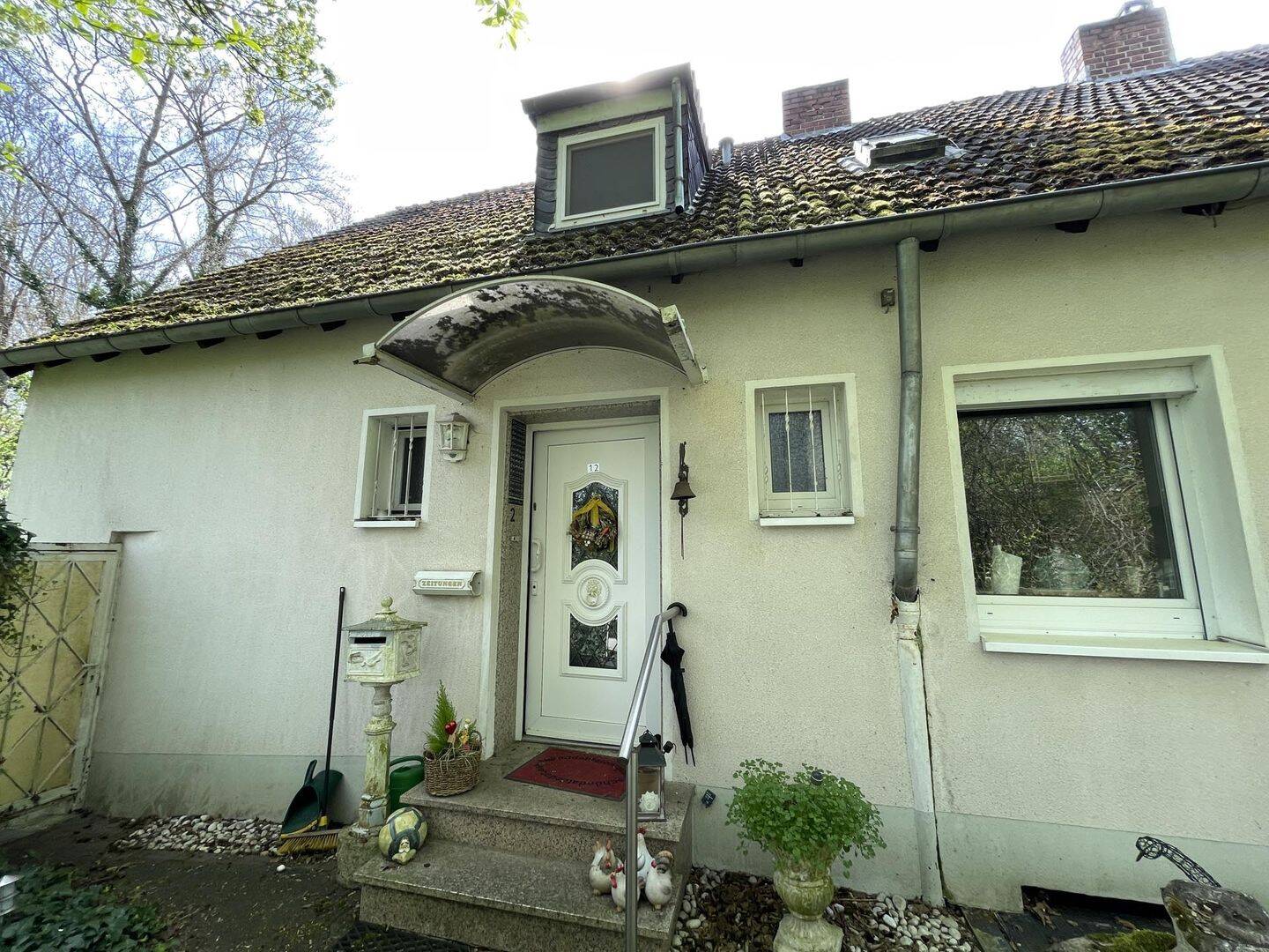 Charmante Doppelhaushälfte mit Entwicklungsmöglichkeiten, 51107 Köln (Kalk)