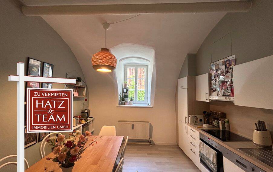 Charmante 2-Zimmer-Wohnung mit kleiner Terrasse!, 94032 Passau (Altstadt Haidenhof-Nord Haidenhof-Süd Innstadt)
