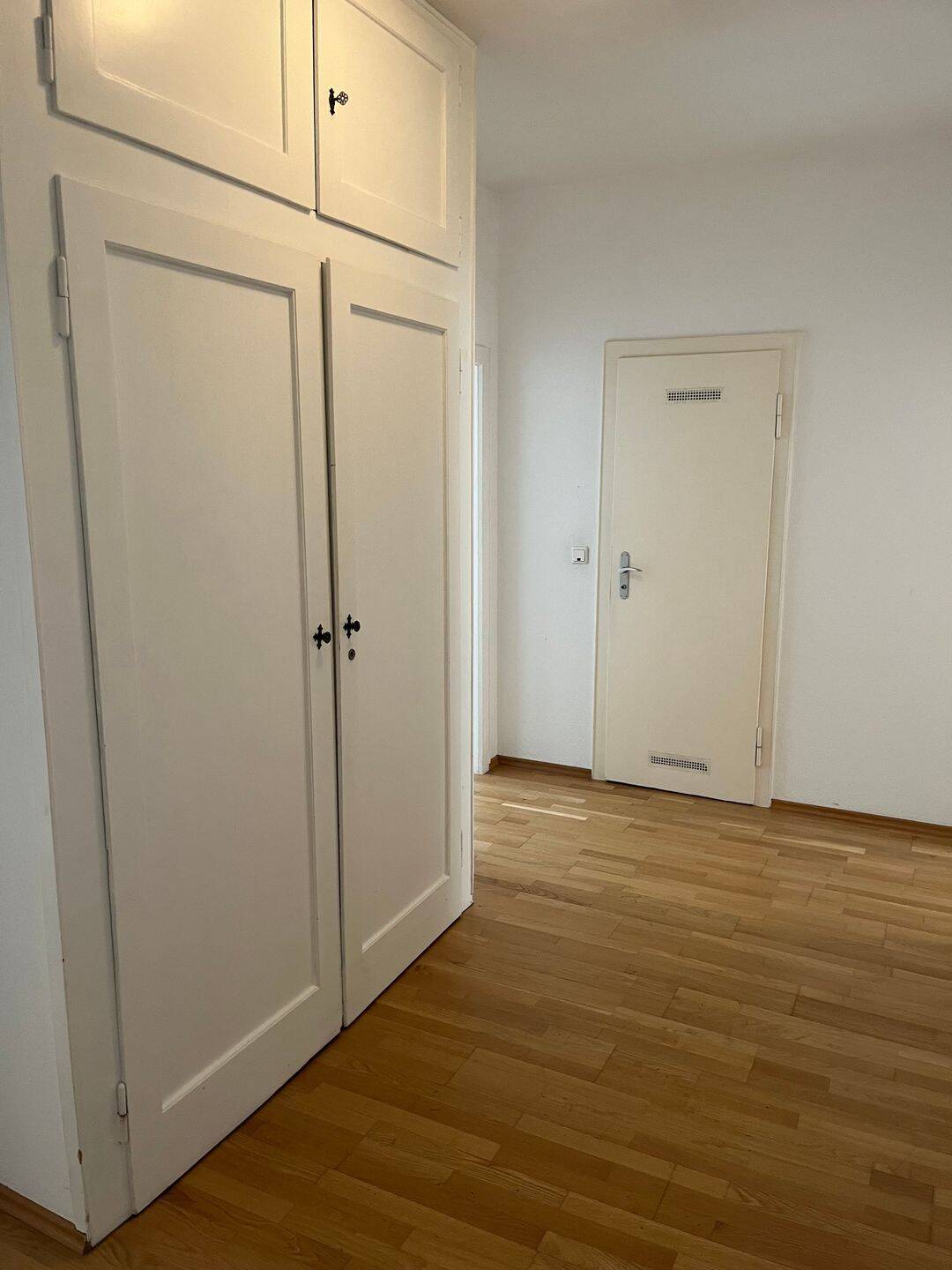 3 Zimmer Wohnung mit Blick auf den Neckar – WG geeignet, 68169 Mannheim (Friesenheimer Insel Industriehafen Neckarstadt)