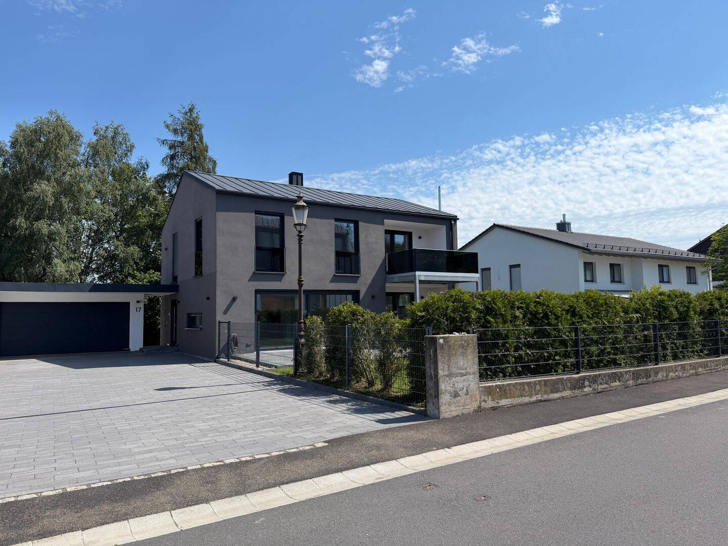 Exklusives und umfassend modernisiertes Einfamilienhaus zur Miete in Weiden-Ost, 92637 Weiden i.d. OPf. (Weiden)