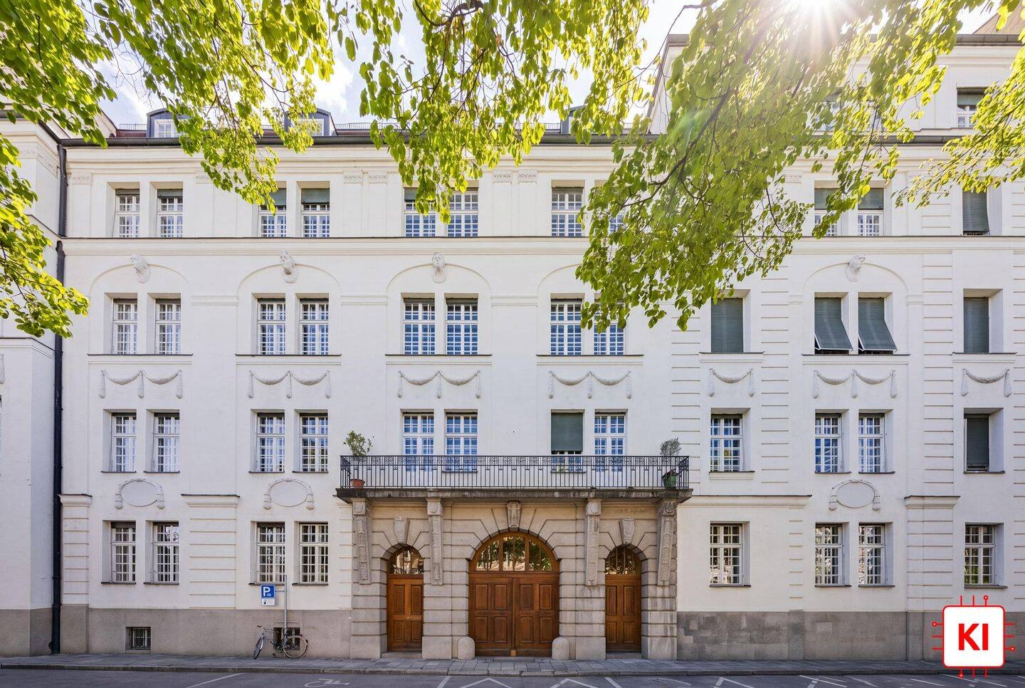 Denkmal-Juwel in Sendling: Luxuriöse ca. 220 m² Wohnung mit separatem Apartment und Garten, 81371 München (Sendling Thalk. Obersendl.-Forsten-Fürstenr.-Solln)