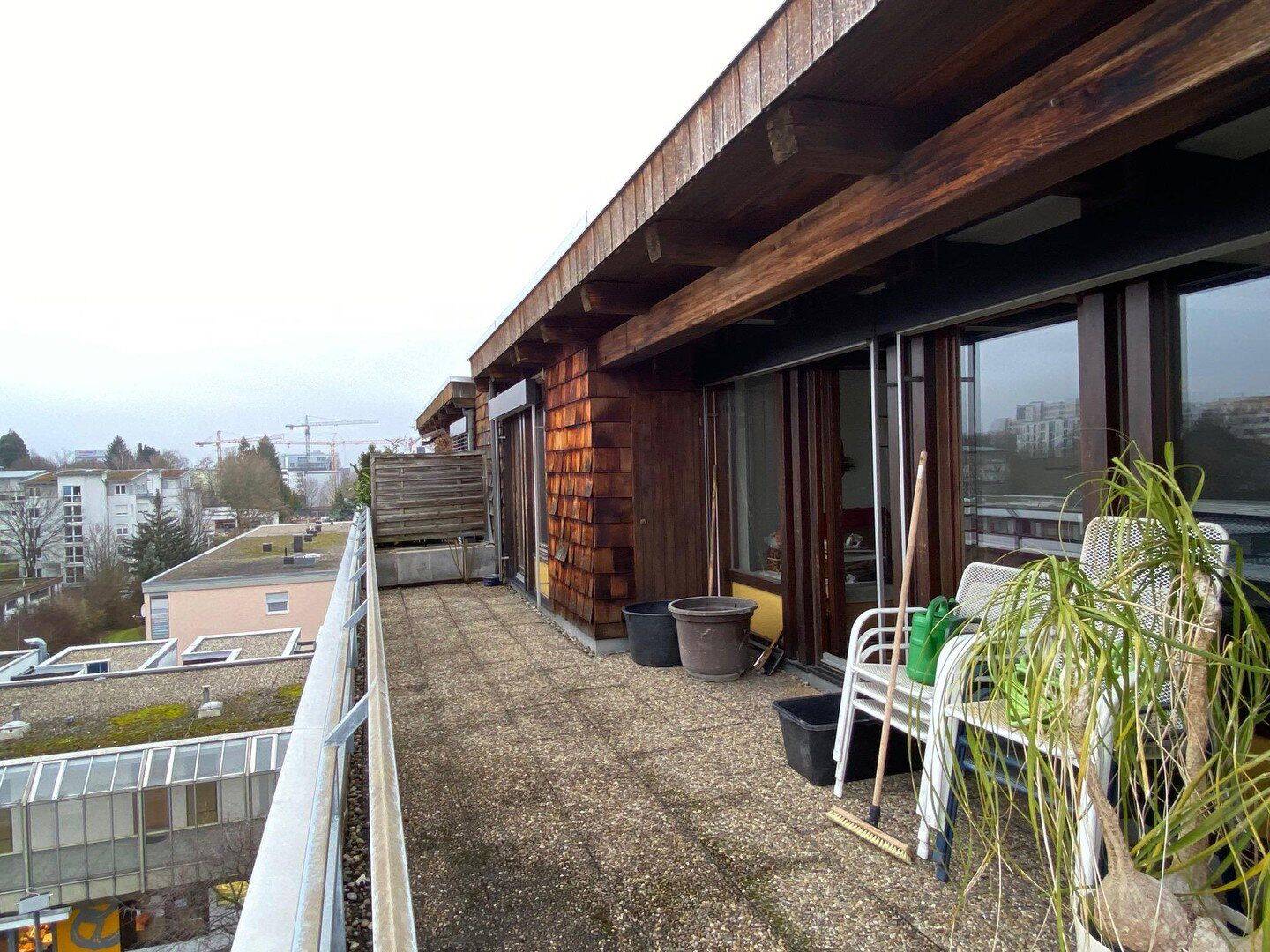 Bietigheim: geräumige, lichtdurchflutete Dachterrassen-Wohnung, EBK, Aufzug, 74321 Bietigheim-Bissingen