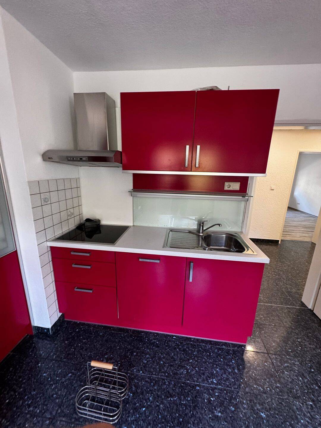 Luxuswohnung, Klimaanlage + Einbauküche in 4 ZKB mit 3 Balkonen, 67059 Ludwigshafen am Rhein (Mitte Mundenheim West)