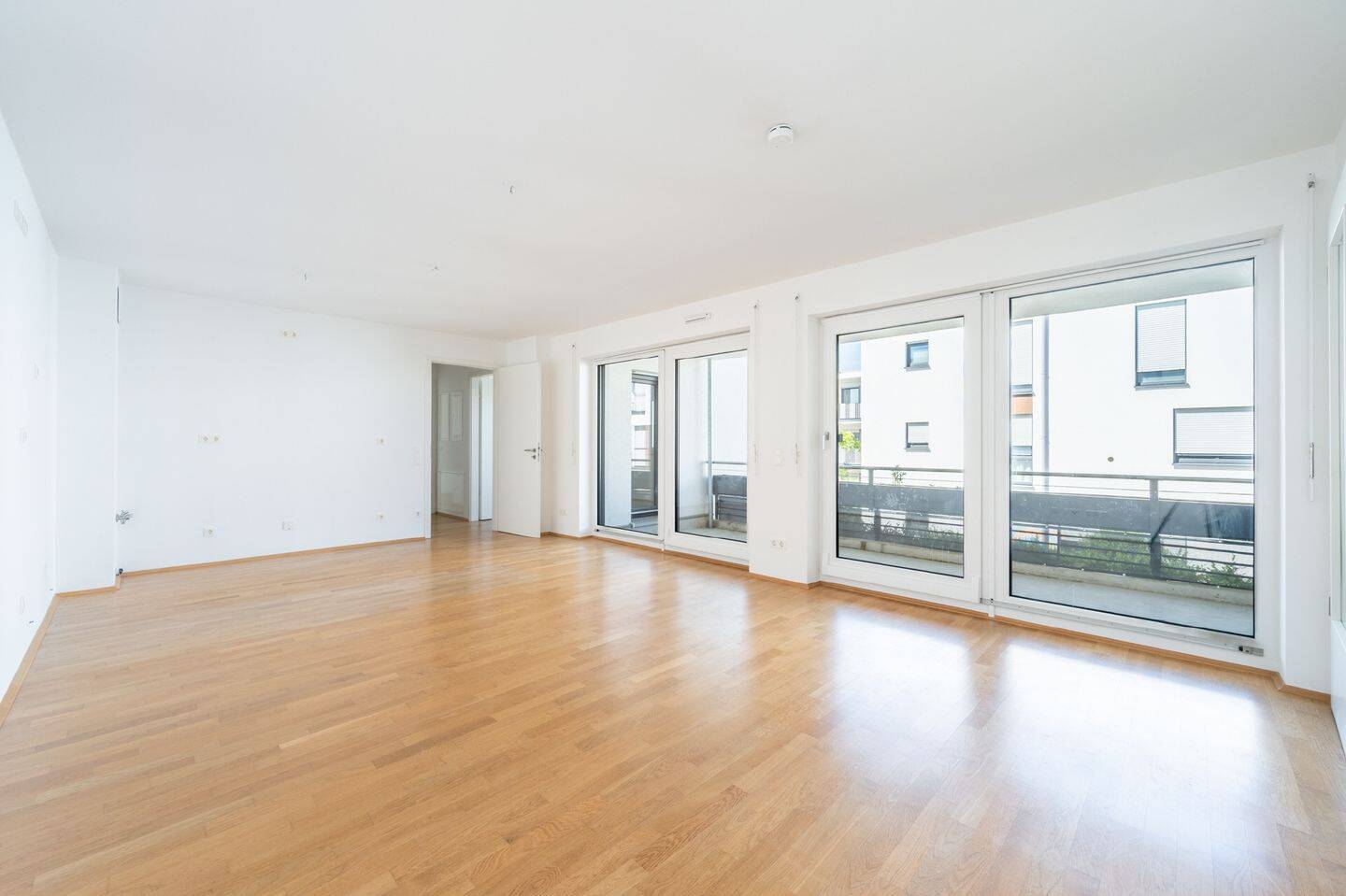 AIGNER – Moderne 4-Zimmer-Wohnung mit West-Ausrichtung in Allach, 80999 München (Allach-Untermenzing)