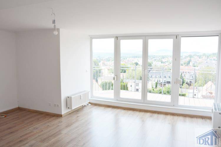 Erstbezug nach Sanierung Dachterrasse mit super Panorama, 2763 Zittau