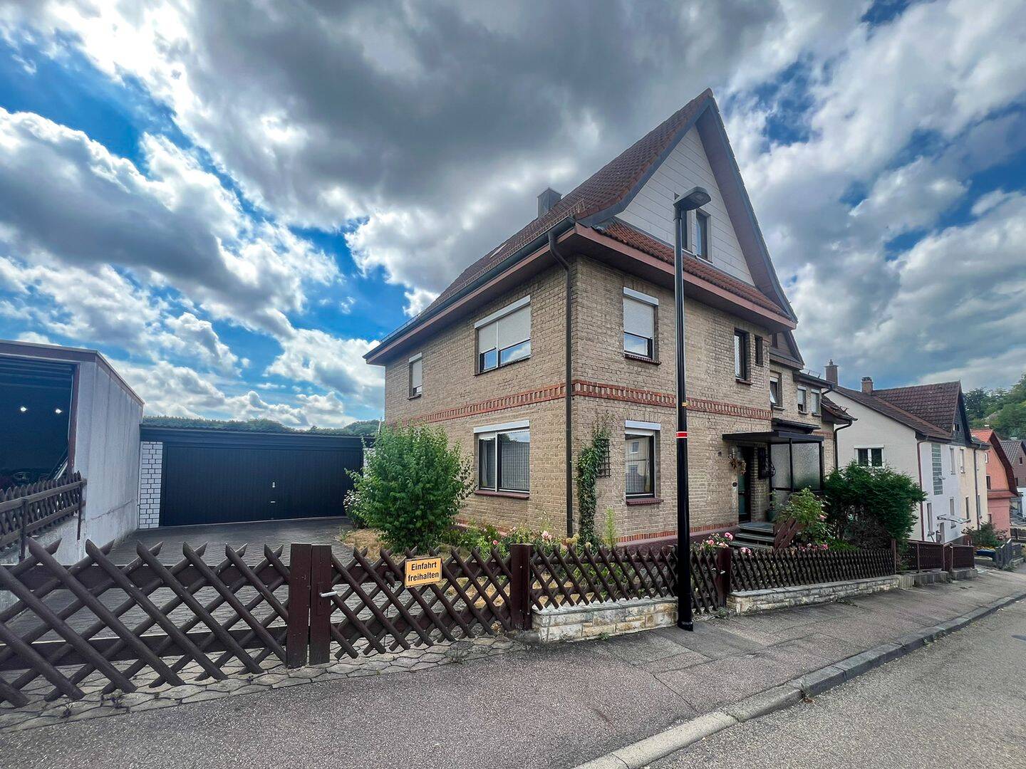 Reihenendhaus mit viel Platz und Gestaltungspotenzial in Heidenheim, 89522 Heidenheim an der Brenz