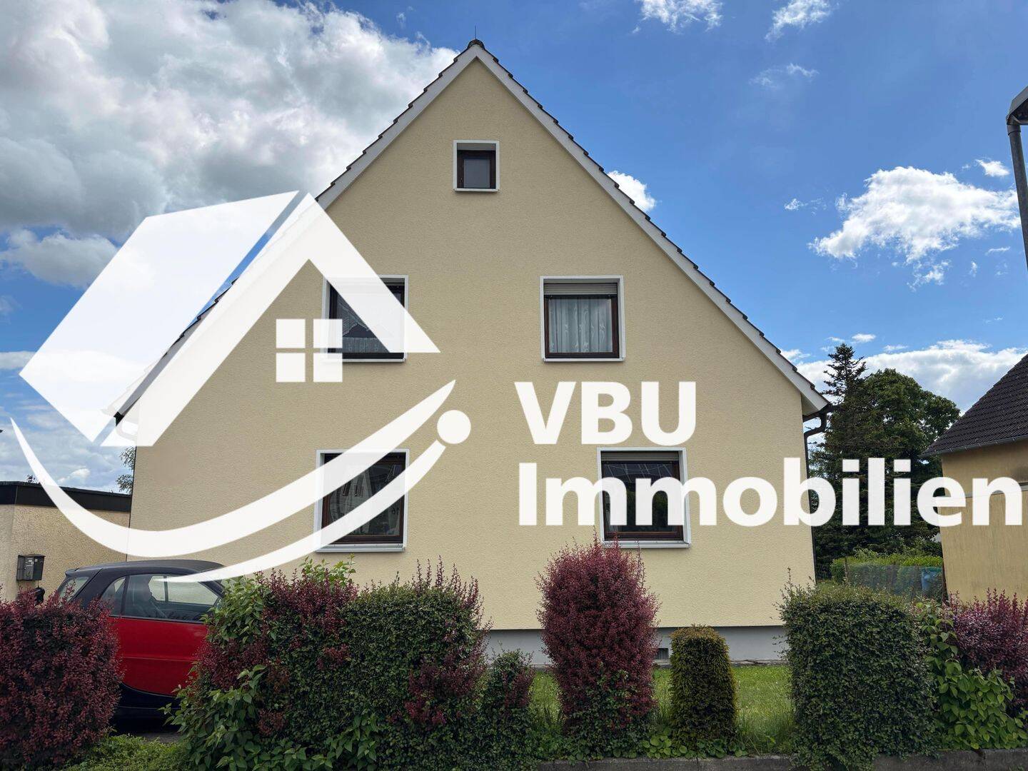 VBU Immobilien – Attraktives Zweifamilienhaus in ruhiger Lage von Güglingen, 74363 Güglingen