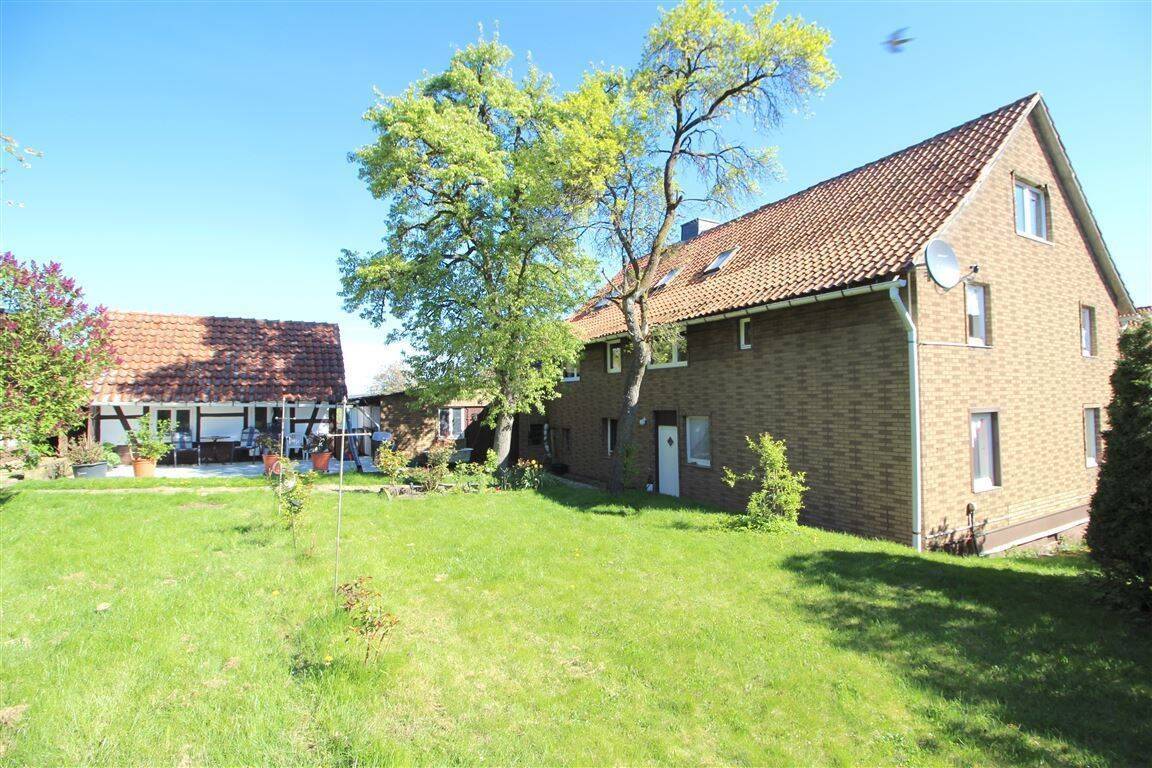 Bauernhaus mit Scheune, Stallungen und optionalem Weideland in Scheden, Meensen, 37127 Scheden