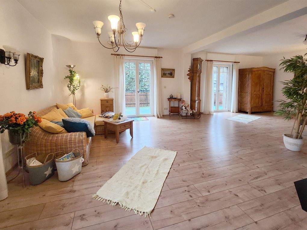 Einfamilienhaus in naturnaher Lage, gewerbliche Nutzung möglich, 56656 Brohl-Lützing