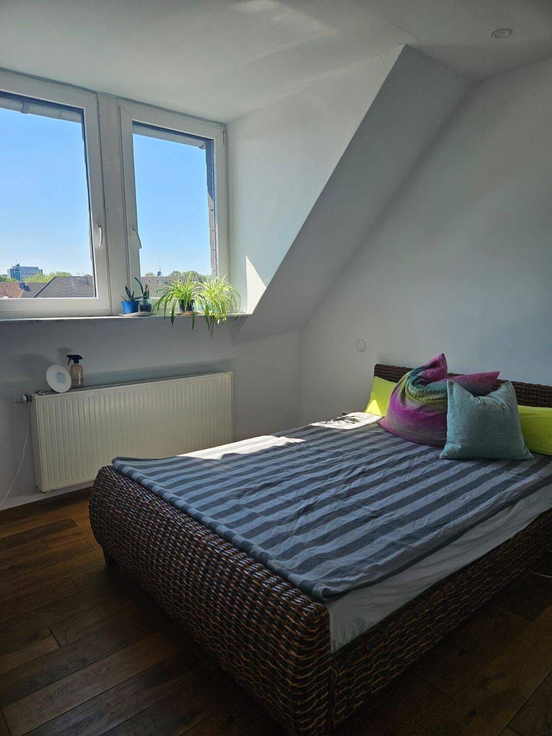 Helle 2-Zimmer-Dachgeschosswohnung in Essen-Rüttenscheid, 45131 Essen (Rüttenscheid)
