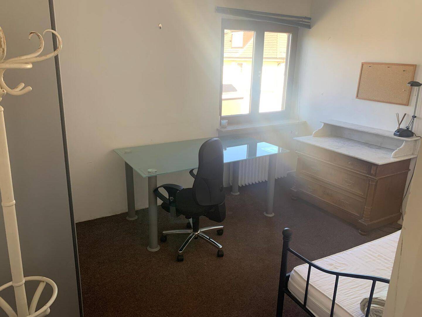 Zimmer im internationalen WG/ Zimmer im internationalen Haus