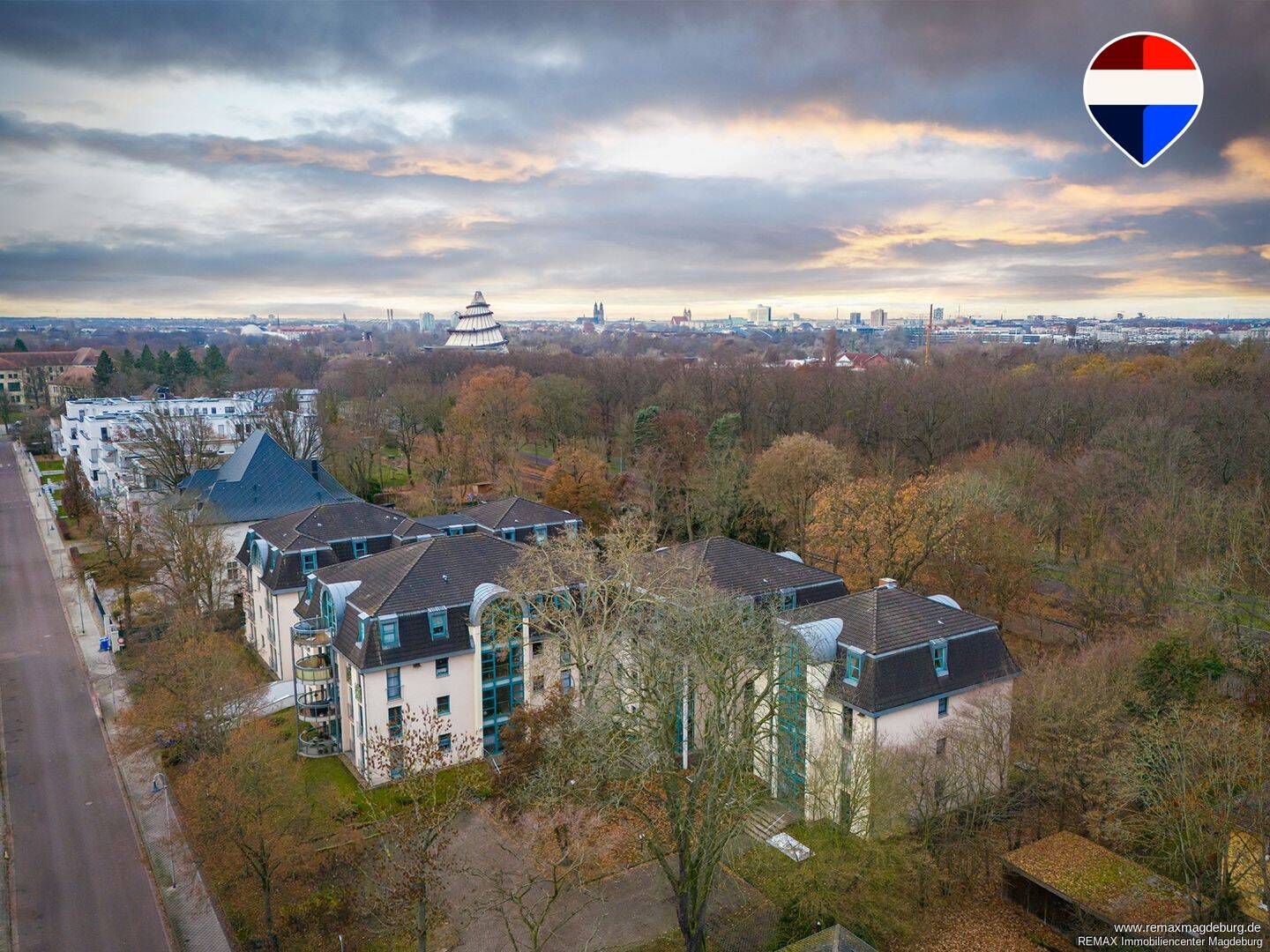 Exklusives Wohnen am Park – Attraktive Wohnung im Herrenkrug Magdeburg mit EBK und Balkon!, 39114 Magdeburg