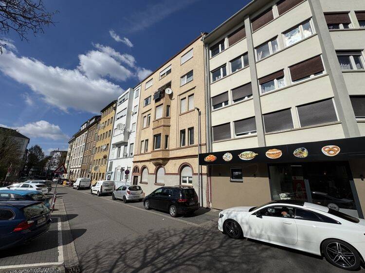 Attraktive 4-Zimmerwohnung mit Balkon in Ludwigshafen-Süd, 67061 Ludwigshafen am Rhein (Mitte Süd)